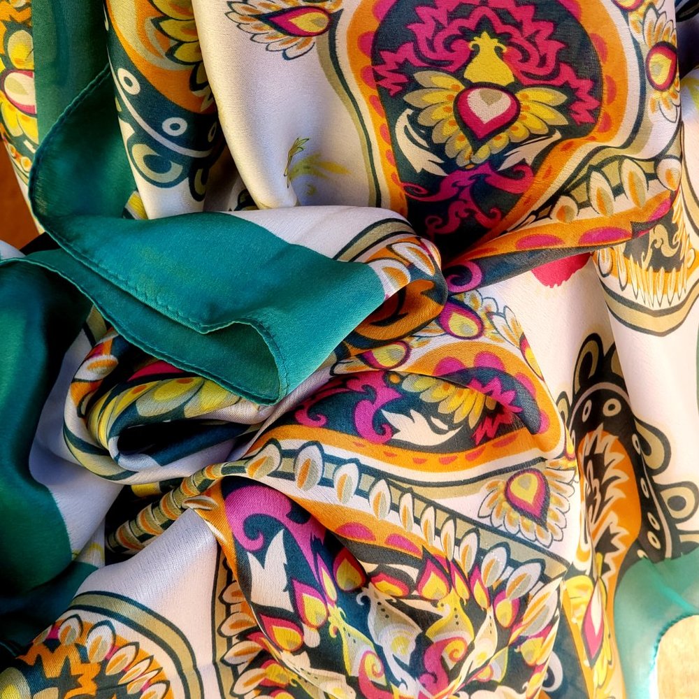 NEW WITH TAG BUNDLE OF 3 SCARVES - Picture 7 of 7